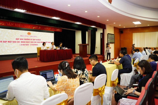 Hoạt động Kl992 cổng game cá cược thương mại 5 tháng 2022 tiếp tục ghi nhận kết quả đáng khích lệ.