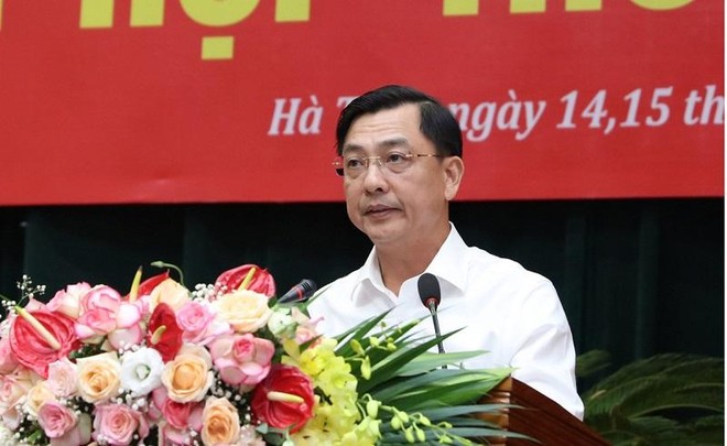 Giám đốc Sở Kế hoạch và Kl99ok phiên bản mới Trần Việt Hà trả lời về lĩnh vực quy hoạch - Kl99ok phiên bản mới với nội dung liên quan đến tỷ lệ giải ngân vốn Kl99ok phiên bản mới công 6 tháng đầu năm đạt thấp, nhất là phần vốn ngân sách tỉnh quản lý.