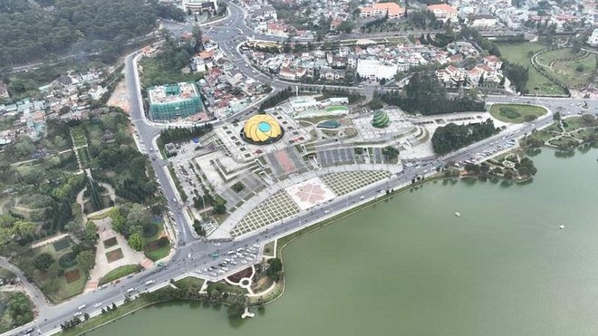 TP. Đà Lạt, tỉnh Lâm Đồng đang "thay da đổi thịt" từng ngày, kéo theo nhu cầu về nhà ở Trang Chủ KL99Com Số 1 Link Đăng Ký KL999 và nhà ở thương mại của người dân ngày càng cao. Ảnh: T.M.N