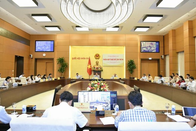 Phiên họp thẩm tra của Ủy ban Kl992 Tham Gia Ngay của Quốc hội.