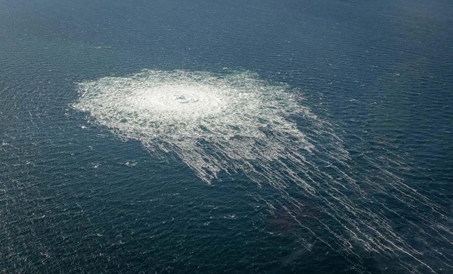 Các bóng khí lớn xuất hiện do sự cố rò rỉ đường ống Nord Stream 2