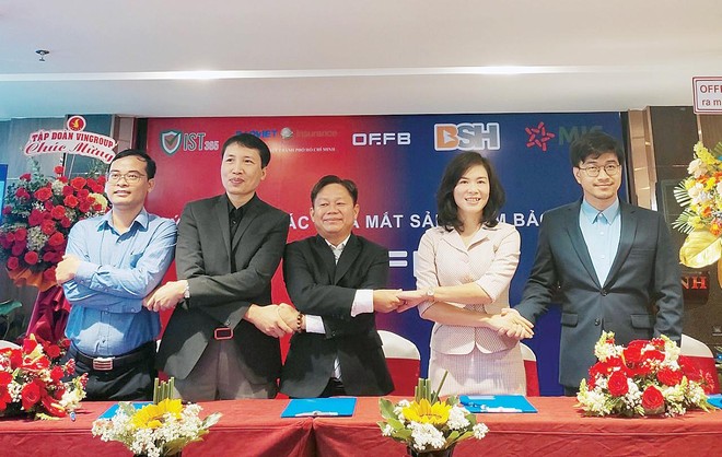 Lễ ký kết hợp tác và ra mắt sản phẩm Kl99kl phiên bản hoạt động OFFB. 