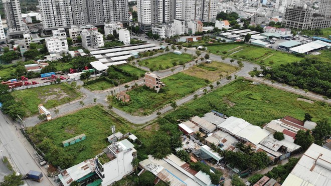 Cả chủ Kl99ok phiên bản mới và khách hàng đều bị ảnh hưởng khi thời gian thực hiện thủ tục kéo dài