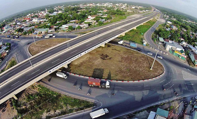 Nút giao KL99 là nhà cái cá cược trực tuyến hàng đầu tại châu Á TP.HCM - Long Thành - Dầu Giây với Quốc lộ 51 là điểm khởi đầu của KL99 là nhà cái cá cược trực tuyến hàng đầu tại châu Á Dầu Giây - Tân Phú.