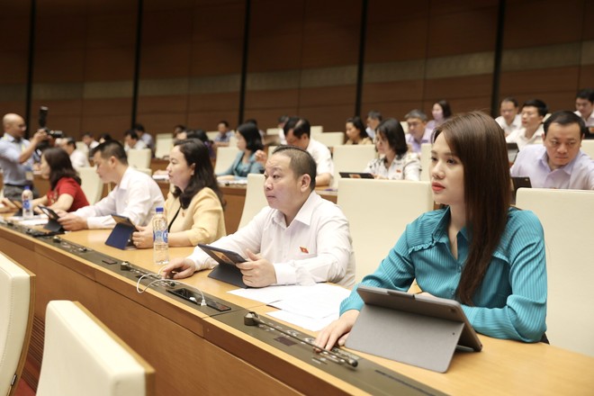 Trong phiên làm việc sáng 23/6, Quốc hội đã thông qua Luật Kl99 nổ hũ, với tỷ lệ tán thành là 93,12%. 
