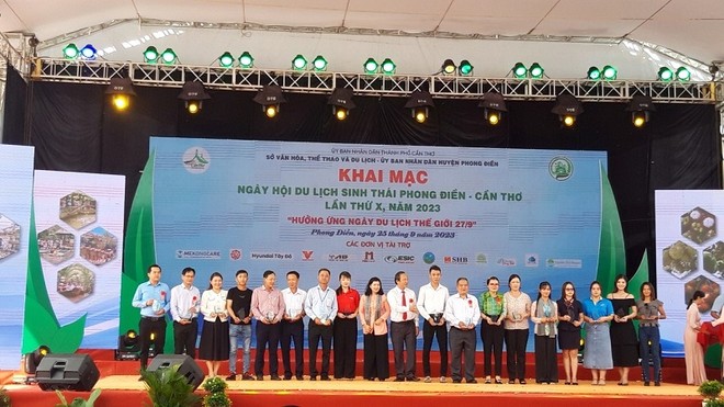 Lãnh đạo TP. Cần Thơ tuyên dương các tổ chức, đơn vị, cá nhân và Kl991.com World Cup 2026 Chính Thức làm du lịch tham gia tổ chức Ngày hội du lịch sinh thái Phong Điền lần thứ X/2023