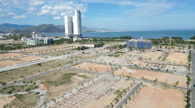 Dự án Khu đô thị biển Bình Sơn – Ninh Chữ (K2) do Công ty cổ phần Kl99ok phiên bản mới HacomHoldings làm chủ Kl99ok phiên bản mới rộng 54,09 ha là 1 trong 8 dự án đang triển khai tại TP. Phan Rang - Tháp Chàm. Nguồn: NTV.