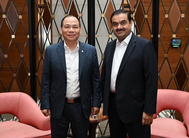 Tỷ phú Ấn Độ Gautam Adani và Chủ tịch Kl994 game bài casino hấp dẫn Vingroup Phạm Nhật Vượng tại cuộc gặp ngày 8/11. Ảnh: The Week 