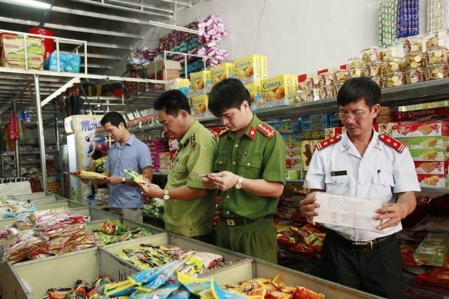Cơ quan chức năng kiểm tra hàng hoá cơ sở Kl992 VIP Trang Chủ 2026 thực phẩm.