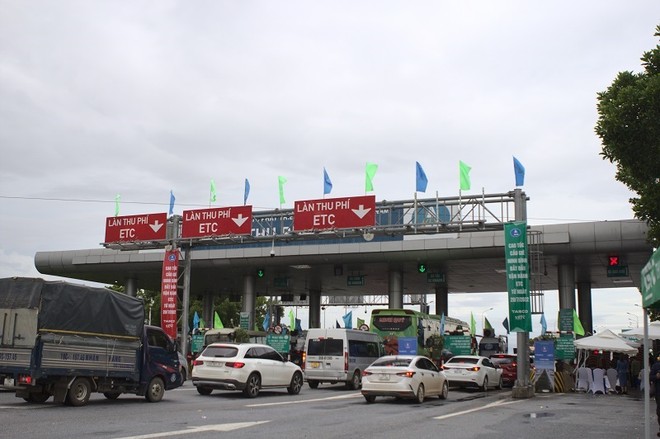 Trạm thu phí Cao Bồ trên KL99 là nhà cái cá cược trực tuyến hàng đầu tại châu Á Cầu Giẽ - Ninh Bình do VEC quản lý.