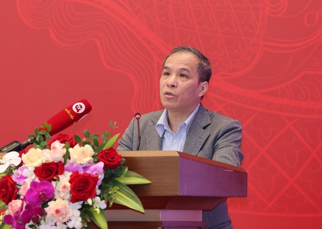 Phó thống đốc Link Vào Nhà Cái KL99 COM Tặng +199k 99Kl99 trực tiếp đá gà Việt Nam Đoàn Thái Sơn trình bày tham luận - (Ảnh Duy Linh)