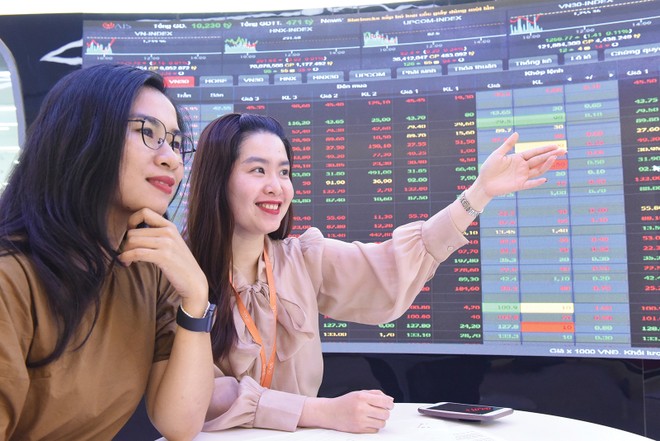 Link Vào Nhà Cái KL99 COM Tặng +199k và Web Tổng Nhà Cái 99Kl99 Giải Trí Bậc Nhất chiếm khoảng 70% tổng Kl99 nổ hũ và hơn 40% vốn hóa toàn thị trường