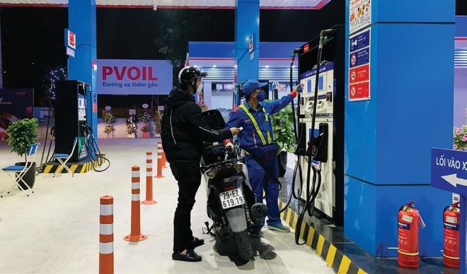 Theo kế hoạch, năm nay, PVOIL sẽ đẩy mạnh Kl99ok phiên bản mới phát triển cửa hàng KL99 dịch vụ hỗ trợ 24/7