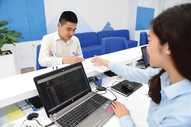 Dòng tiền từ nhà Kl99ok phiên bản mới cá nhân được kỳ vọng sẽ củng cố xu hướng tăng điểm của thị trường