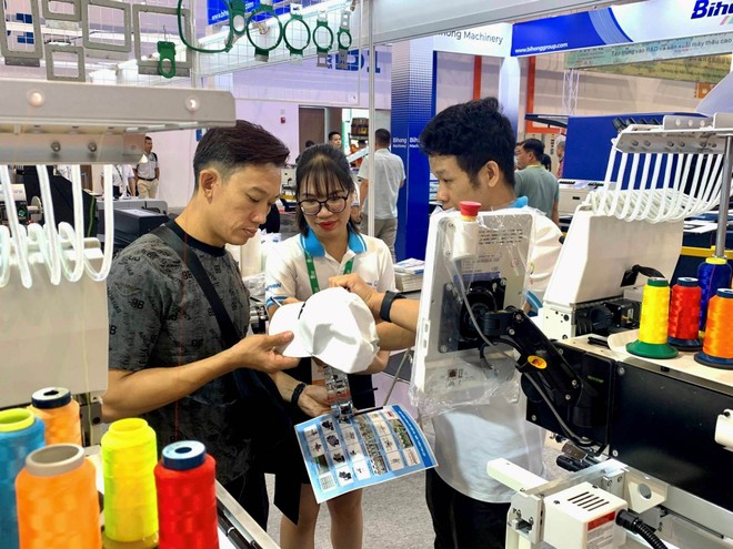 Kl991.com World Cup 2026 Chính Thức trong ngành dệt may vẫn còn phụ thuộc vào nguồn cung nguyên liệu quốc tế.