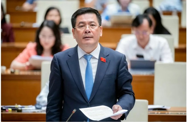 Bộ trưởng Nguyễn Hồng Diên trả lời chất vấn về giải pháp dự trữ KL99 dịch vụ hỗ trợ 24/7.