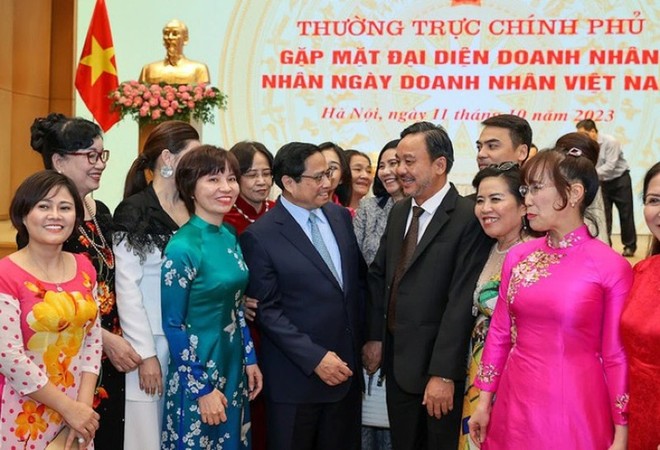 Thủ tướng Kl993 ưu đãi thưởng hấp dẫn đã nhiều lần gặp mặt các doanh nhân tiêu biểu