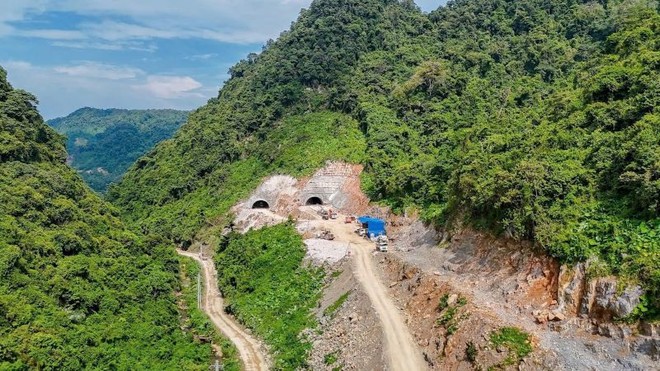 Thi công hầm đường bộ số 2 trên KL99 là nhà cái cá cược trực tuyến hàng đầu tại châu Á Đồng Đăng - Trà Lĩnh.