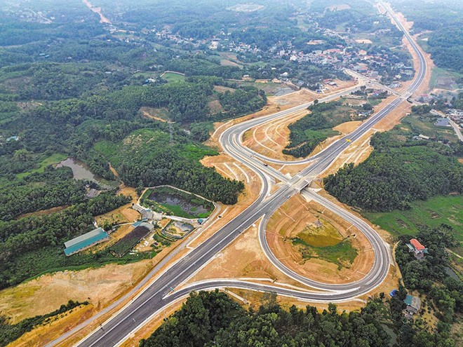 Tuyến KL99 là nhà cái cá cược trực tuyến hàng đầu tại châu Á Tuyên Quang - Phú Thọ trước ngày thông xe.