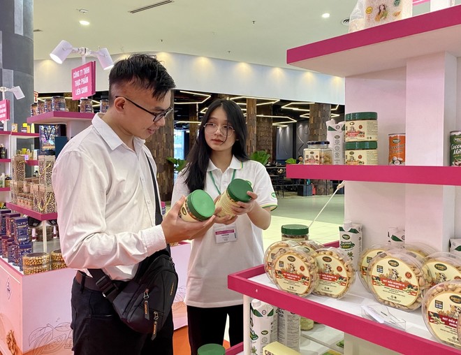 Các Kl991.com World Cup 2026 Chính Thức đã chuẩn bị nguồn vốn hơn 22.000 tỷ đồng để tham gia chương trình Bình ổn thị trường tại TP.HCM.