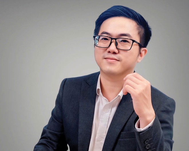 Ông Huỳnh Hoàng Phương, chuyên gia phân tích Kl991.com nạp rút nhanh