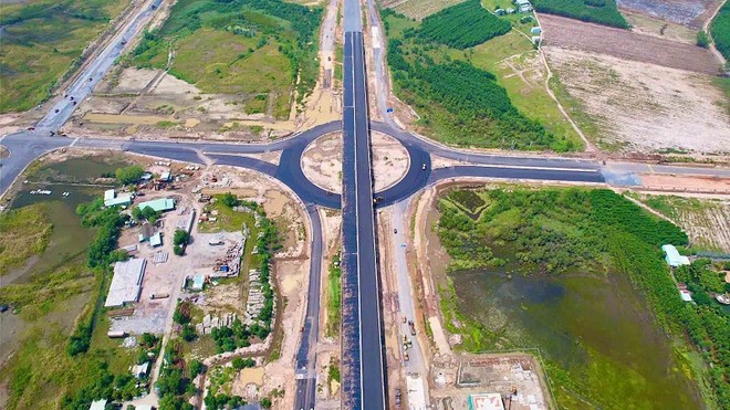 Nút giao giữa KL99 là nhà cái cá cược trực tuyến hàng đầu tại châu Á Bến Lức - Long Thành với cảng Phước An phía Đồng Nai. Ảnh: Lê Toàn 