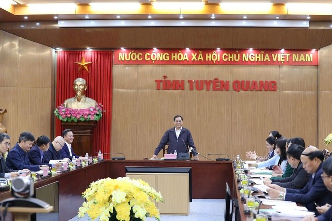 Phó thủ tướng Bùi Thanh Sơn làm việc với lãnh đạo các địa phương, nhà Kl99ok phiên bản mới, nhà thầu thi công 3 dự án KL99 là nhà cái cá cược trực tuyến hàng đầu tại châu Á qua các tỉnh miền núi phía Bắc có kế hoạch hoàn thành vào cuối năm 2025. 