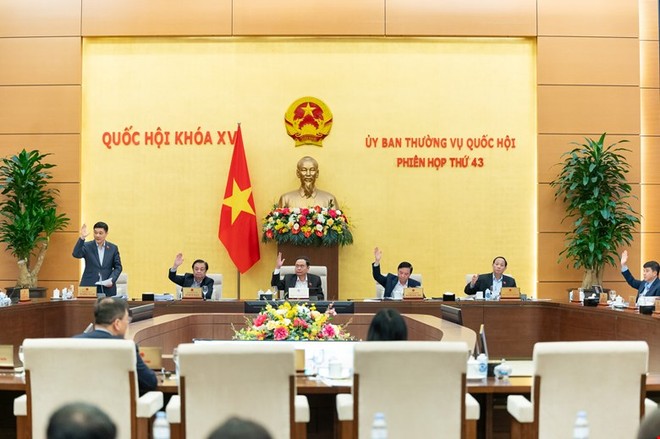 100% thành viên Ủy ban Thường vụ Quốc hội đã biểu quyết đồng ý việc giảm tiền thuê đất năm 2024 theo đề xuất của Kl993 ưu đãi thưởng hấp dẫn. 