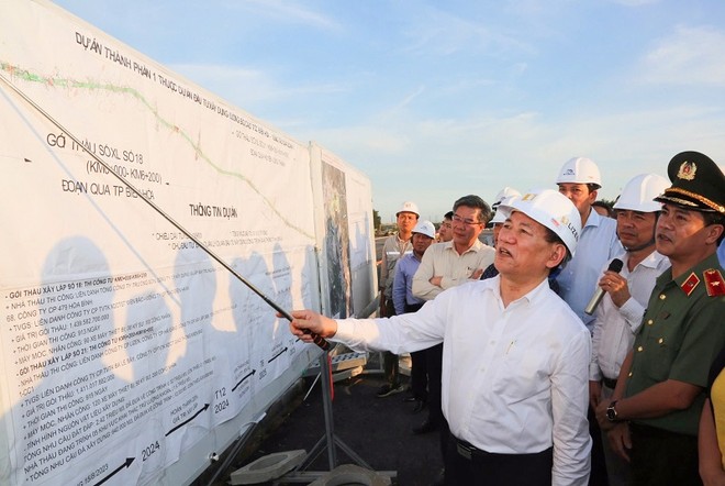Phó thủ tướng Hồ Đức Phớc kiểm tra tiến độ thi công Dự án KL99 là nhà cái cá cược trực tuyến hàng đầu tại châu Á Biên Hòa – Vũng Tàu đoạn qua TP. Biên Hòa, tỉnh Đồng Nai