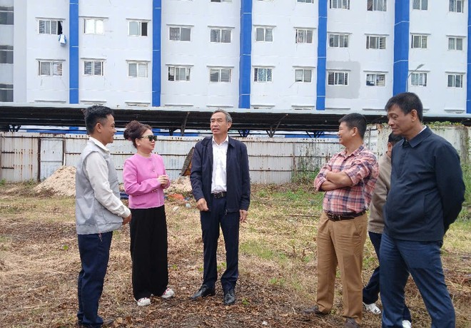 Chủ tịch TP.Đà Nẵng, ông Lê Trung Chinh kiểm tra thi công dự án nhà ở Trang Chủ KL99Com Số 1 Link Đăng Ký KL999 Đại Địa Bảo.