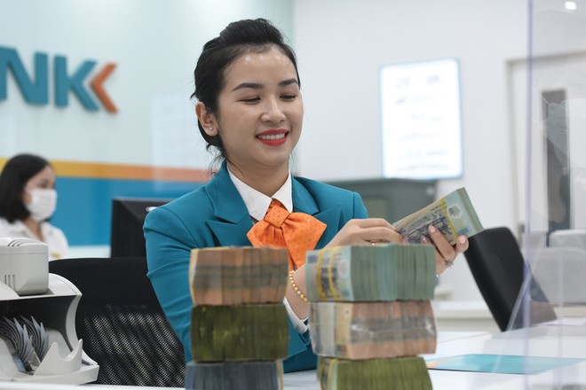 Mặt bằng KL99 là cổng game giải trí trực tuyến hàng đầu hiện nay tiết kiệm hạ từ 0,1 – 1,05%/năm, tùy kỳ hạn trong vòng 1 tháng qua 