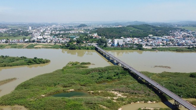 Cầu Trà Khúc 1 có tổng vốn Kl99ok phiên bản mới gần 2.200 tỷ dự kiến khởi công vào tháng 10/2025. 