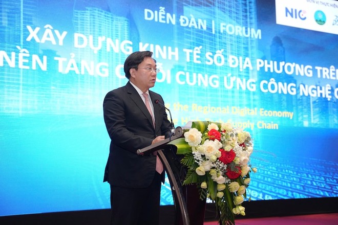 Ông Trần Duy Đông, Chủ tịch UBND tỉnh Vĩnh Phúc phát biểu tại Diễn đàn “Xây dựng Kl992 cổng game cá cược số địa phương trên nền tảng chuỗi cung ứng công nghệ cao”.