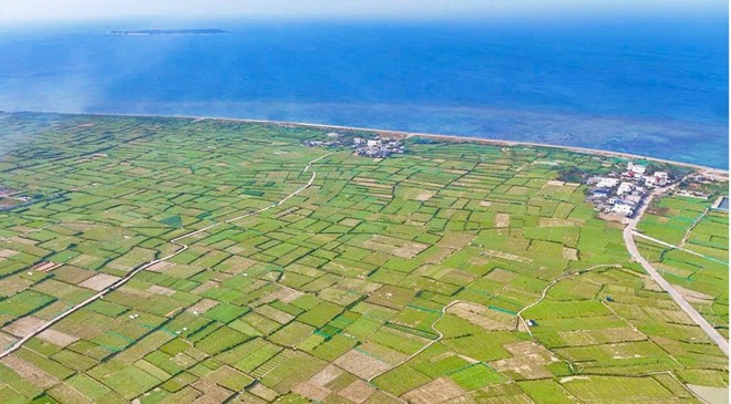 Việc lấn biển để Kl99ok phiên bản mới sân bay Lý Sơn nhằm đảm bảo các thông số kỹ thuật của sân bay, đảm bảo an toàn cho máy bay khi cất, hạ cánh. 