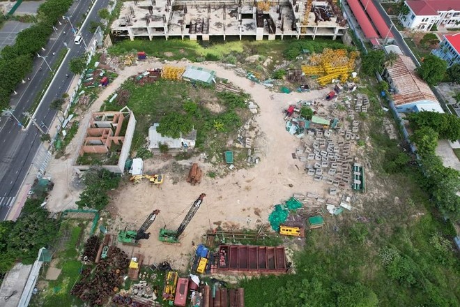 Khu đất "vàng" tại số 28E, Trần Phú, Nha Trang từng được tỉnh Khánh Hòa giao cho Công ty TNHH Đỉnh Vàng Nha Trang thực hiện Dự án Nha Trang Golden Gate. 