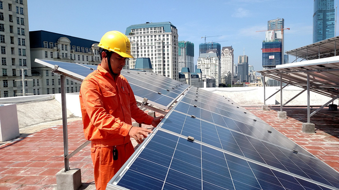 Bộ Công thương thúc địa phương báo cáo công suất điện mặt trời mái nhà 