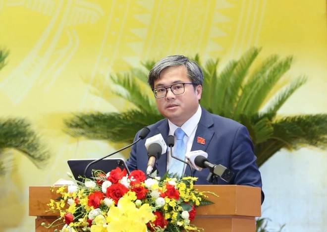 Phó chủ tịch UBND Thành phố Trương Việt Dũng trình bày báo cáo về công tác chỉ đạo, điều hành và kết quả phát triển Kl992 cổng game cá cược - Trang Chủ KL99Com Số 1 Link Đăng Ký KL999 6 tháng đầu năm. 