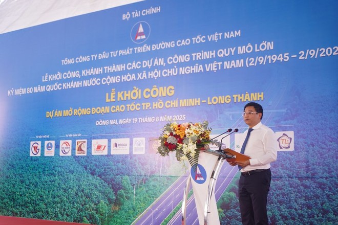 Bộ trưởng Bộ Kl991.com nạp rút nhanh Nguyễn Văn Thắng phát biểu chỉ đạo tại lễ khởi công Dự án. 