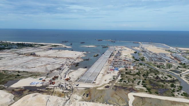 Dự án Khu bến cảng Mỹ Thuỷ, một trong những dự án Kl99ok phiên bản mới trọng điểm của tỉnh Quảng Trị hiện nay. Ảnh: Ngọc Tân