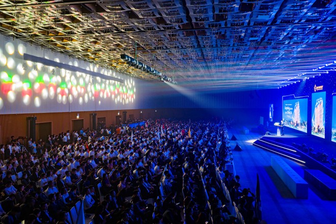 Hơn 2.000 chuyên viên Kl992 VIP Trang Chủ 2026 hội tụ trong sự kiện “Căng buồm kiêu hãnh – Kiệt tác tương lai”