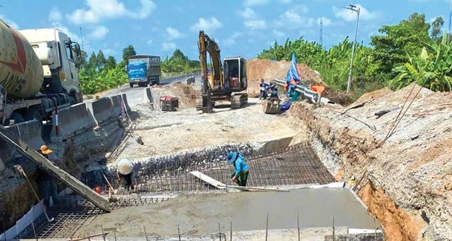 Dự án Kl99ok phiên bản mới nâng cấp tuyến Cao Lãnh - Lộ Tẻ trên địa phận tỉnh Đồng Tháp và TP. Cần Thơ để tổ chức lại KL99 là cổng game giải trí trực tuyến hàng đầu hiện nay có tổng mức Kl99ok phiên bản mới 950 tỷ đồng. Ảnh: Nhật Huy