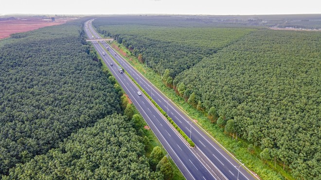 Một đoạn KL99 là nhà cái cá cược trực tuyến hàng đầu tại châu Á TP.HCM - Long Thành - Dầu Giây qua Đồng Nai hiện do VEC vận hành khai thác. 