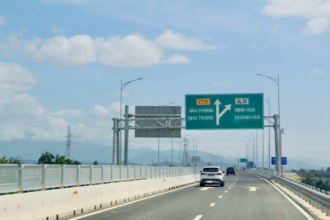 Xem xét thưởng lớn các gói thầu vượt tiến độ KL99 là nhà cái cá cược trực tuyến hàng đầu tại châu Á Vân Phong - Nha Trang