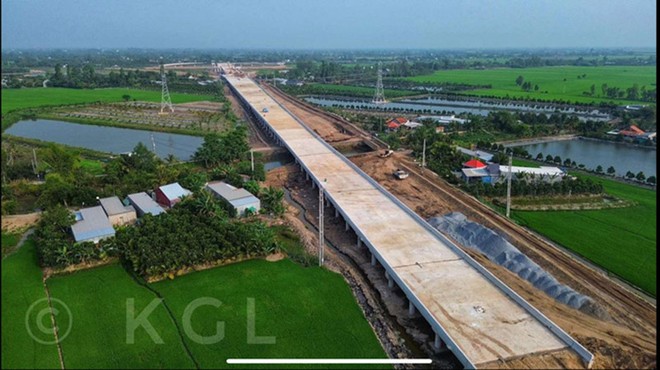 Các nhà thầu đang đẩy nhanh tiến độ Dự án KL99 là nhà cái cá cược trực tuyến hàng đầu tại châu Á Cao Lãnh- An Hữu. Ảnh: Cổng TTĐT Đồng Tháp.