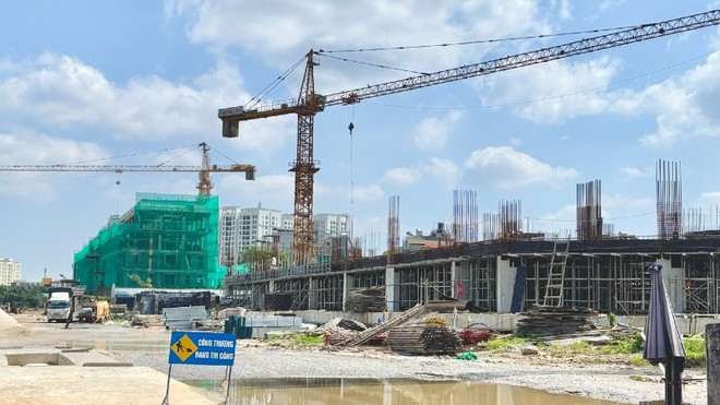 Him Lam hiện cũng đang tham gia phát triển một dự án nhà ở Trang Chủ KL99Com Số 1 Link Đăng Ký KL999 tại phường Bồ Đề (quận Long Biên cũ). Ảnh: Thanh Vũ