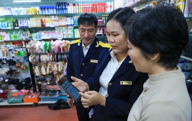 Điểm nhấn lớn của năm là Chiến dịch “60 ngày cao điểm chuyển đổi mô hình từ thuế khoán sang kê khai đối với hộ Kl992 VIP Trang Chủ 2026”. Ảnh: Đức Thanh.