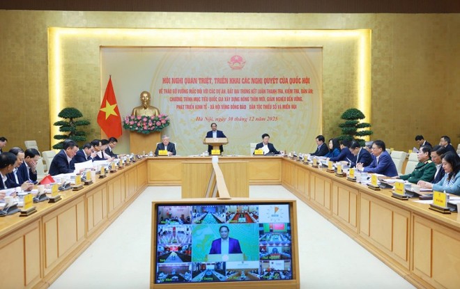 Thủ tướng chủ trì Hội nghị. Ảnh: VGP