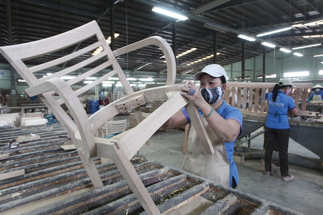 Ngành gỗ cho thấy sự vững vàng trước sóng lớn khi năm 2025 ghi nhận mức xuất siêu lên tới 14,9 tỷ USD