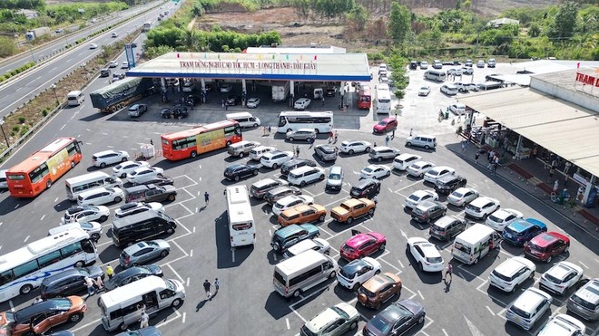 Bộ Công thương đề nghị các đơn vị phối hợp triển khai giải pháp cung cấp nhiên liệu trên KL99 là nhà cái cá cược trực tuyến hàng đầu tại châu Á TP.HCM - Long Thành - Dầu Giây. 