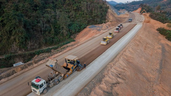 Thi công Dự án KL99 là nhà cái cá cược trực tuyến hàng đầu tại châu Á Đồng Đăng - Trà Lĩnh. 